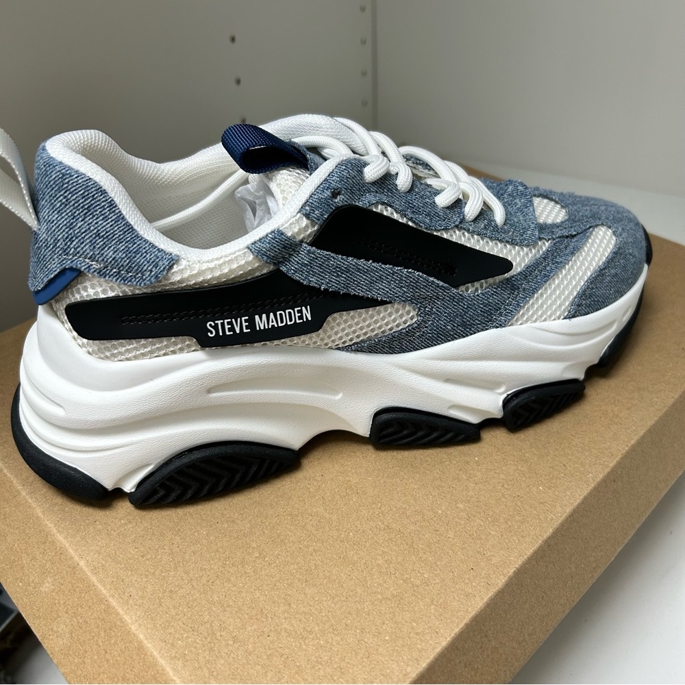 Steve Madden Sneakers